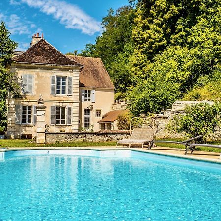 Вилла Gite Chateau Du Colombier - Piscine Chauffee Mailly-le-Chateau Экстерьер фото